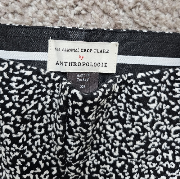 Anthropologie The Essential Leopard Cropped Flare Trousers Size XS - Picture 6 of 8